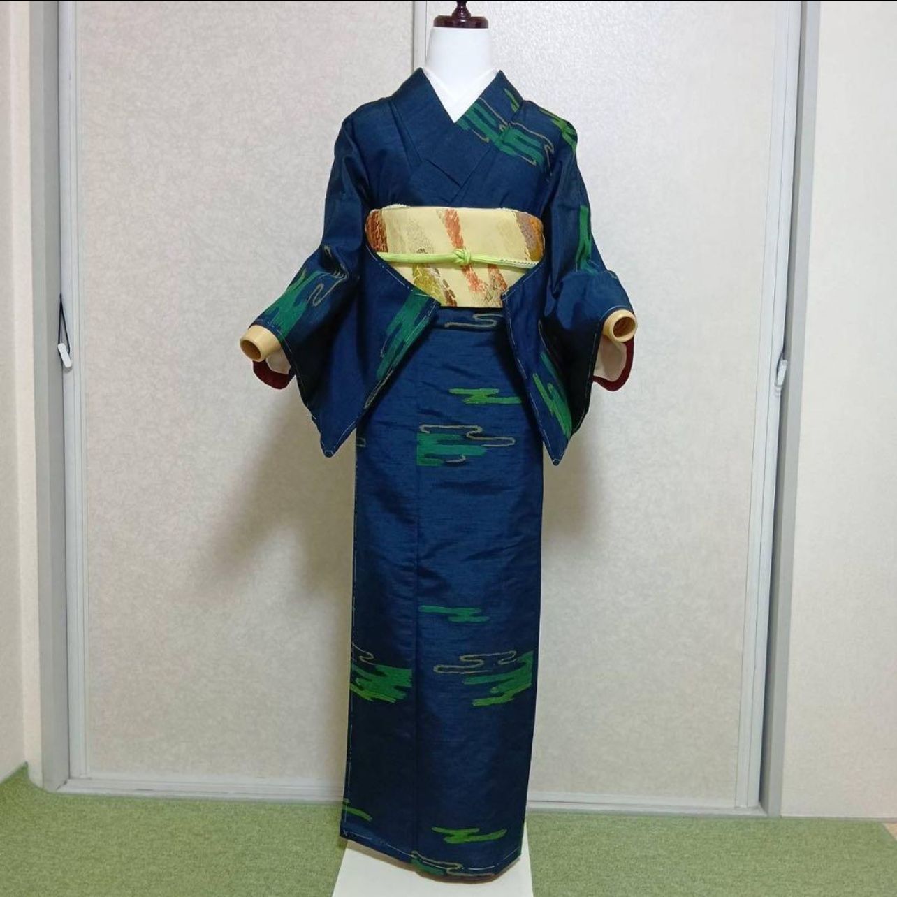 正絹 信州紬系 小紋 フルセット 幾何学文様 しつけ付き 未着用 - メルカリ