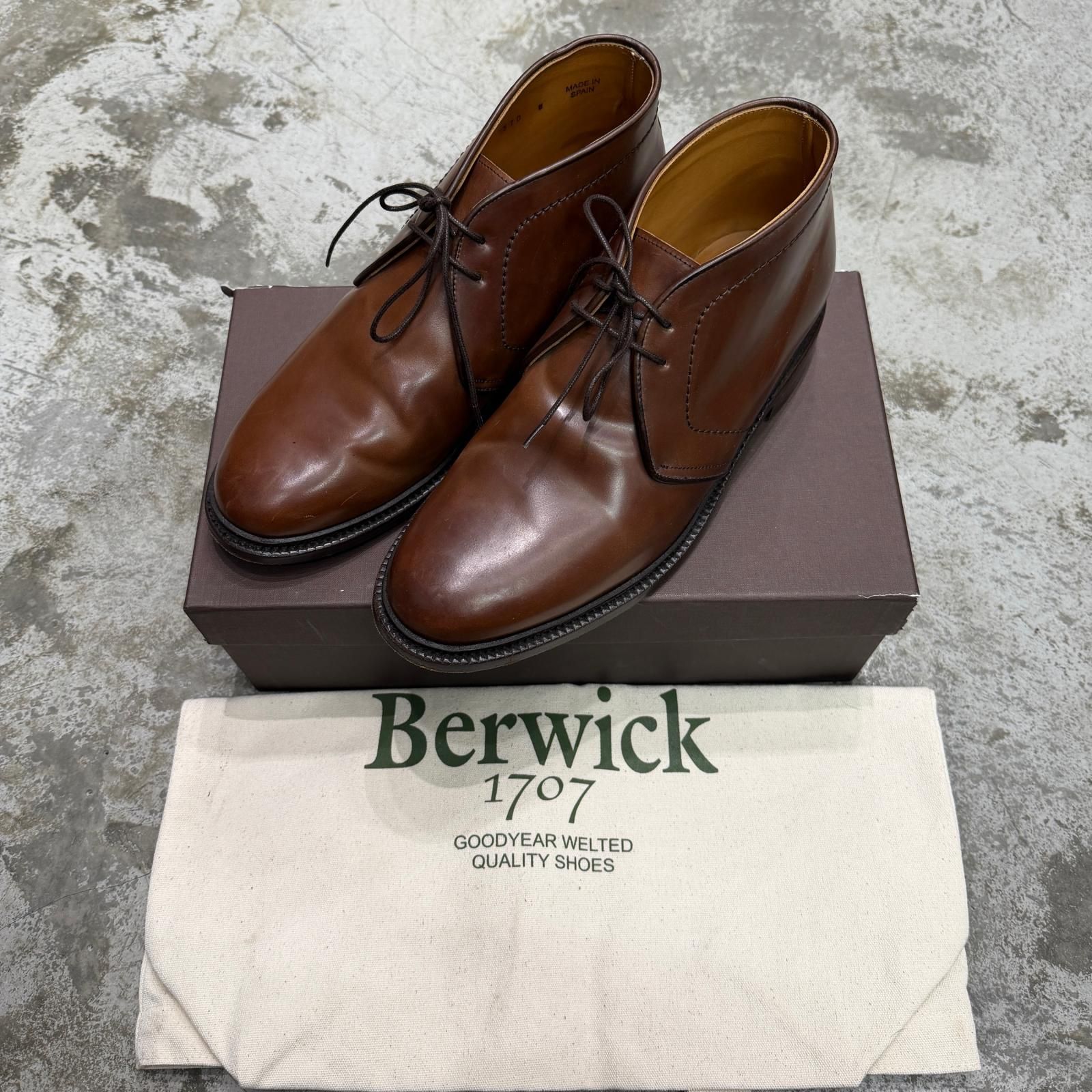 参考上代96800円 Berwick 370RDJRBK CORDOVAN チャッカブーツ ブラウン