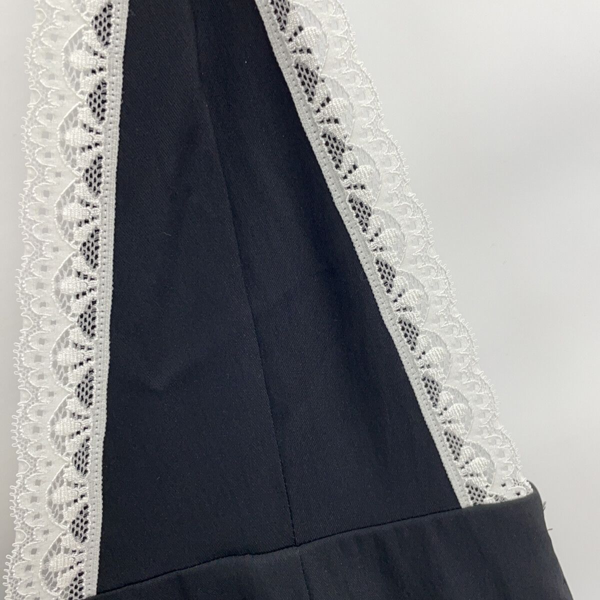 SINME シンメ ﾌﾞﾗｯｸ×ﾎﾜｲﾄ ﾚｰｽ ｷｬﾐｿｰﾙﾜﾝﾋﾟｰｽ M - メルカリ