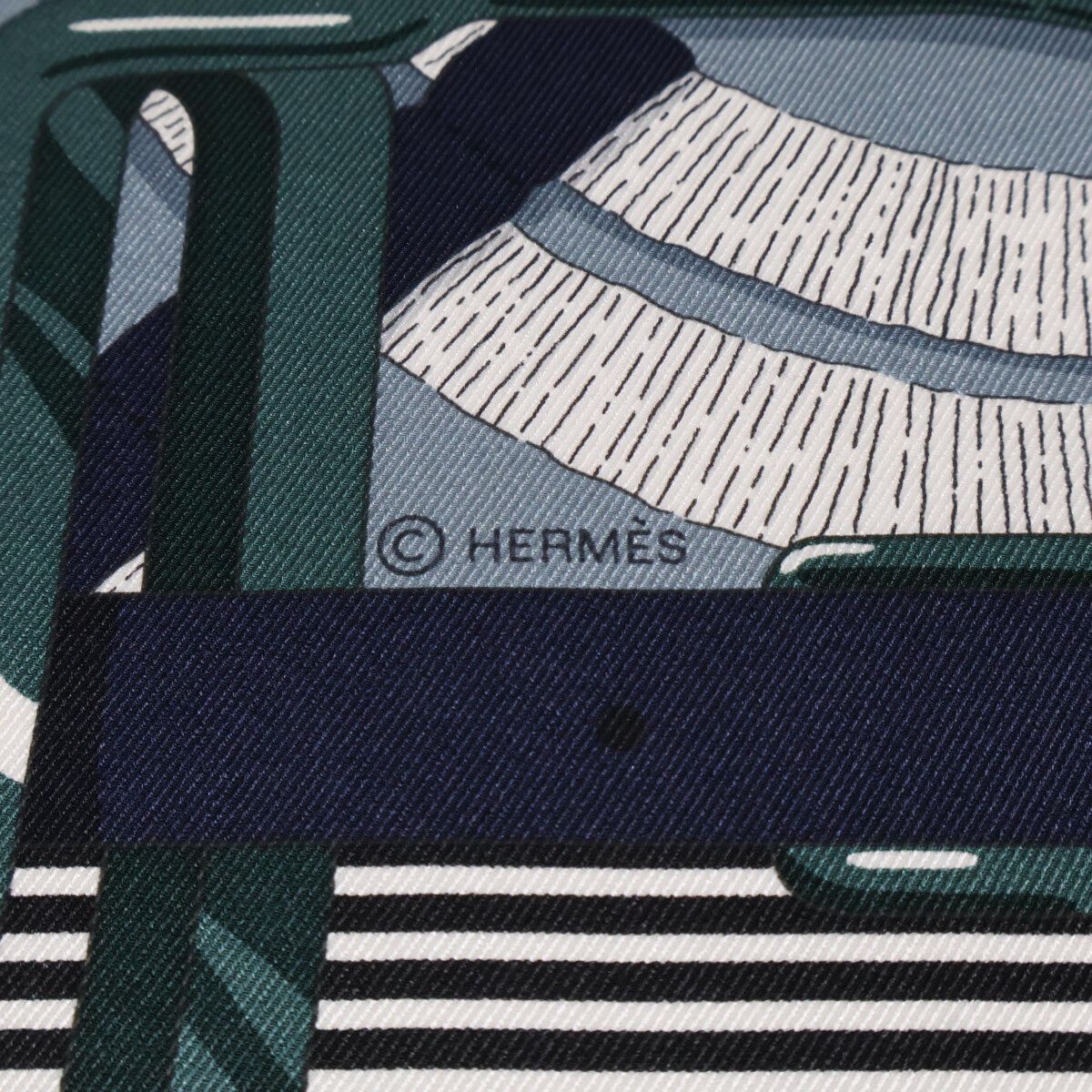 HERMES エルメス 【新品同様】983419S 06 馬銜・シュミーズ シルク