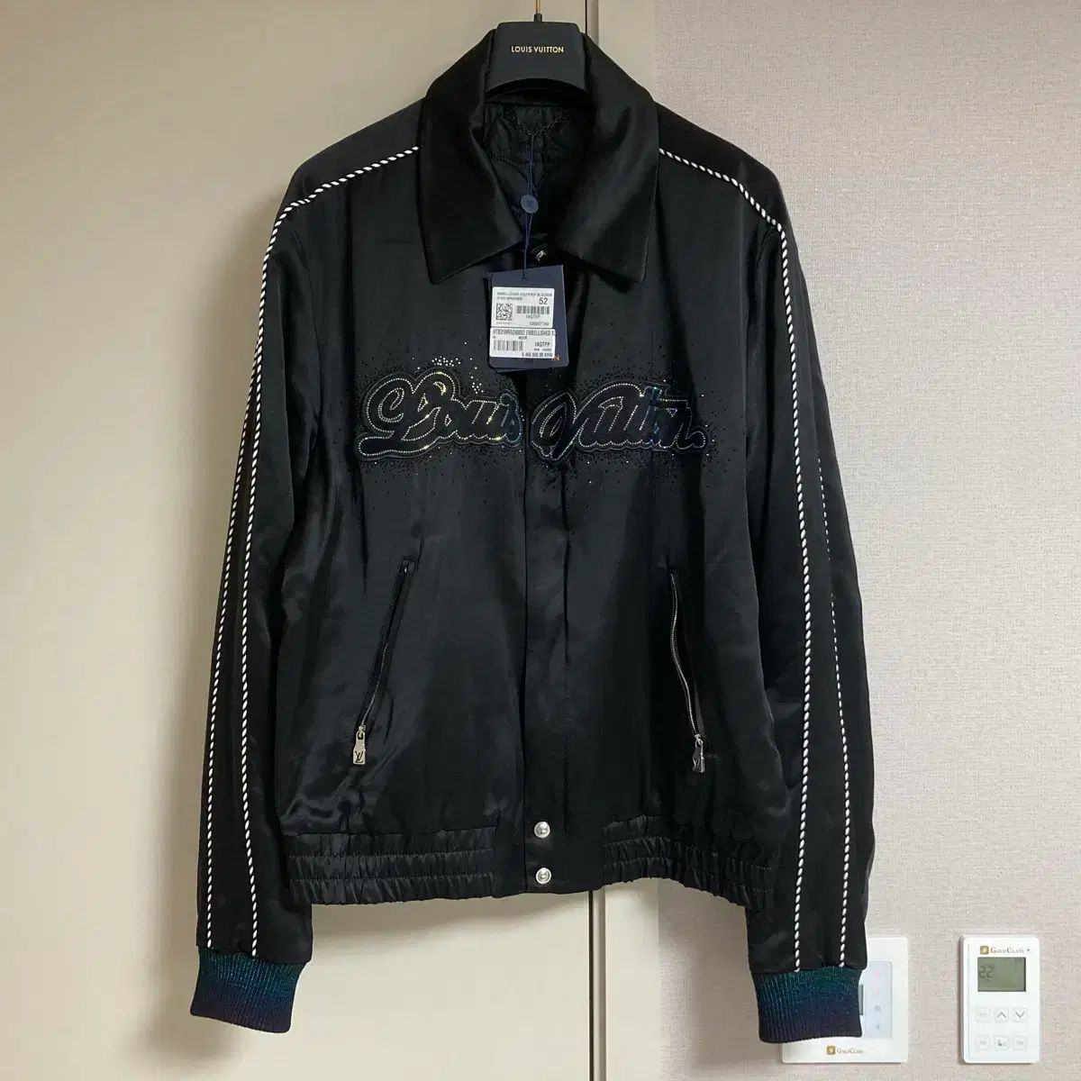 52 25SS Louis Vuitton ルイヴィトン 엠벨리시드 Souvenir Official