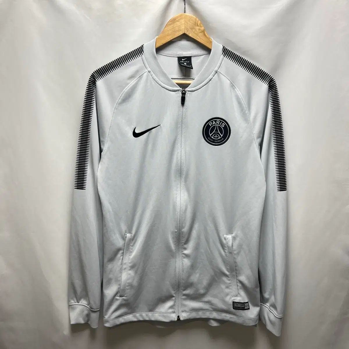 正規品/95 NIKE パリ・サンジェルマン PSG ドライフィット グレー