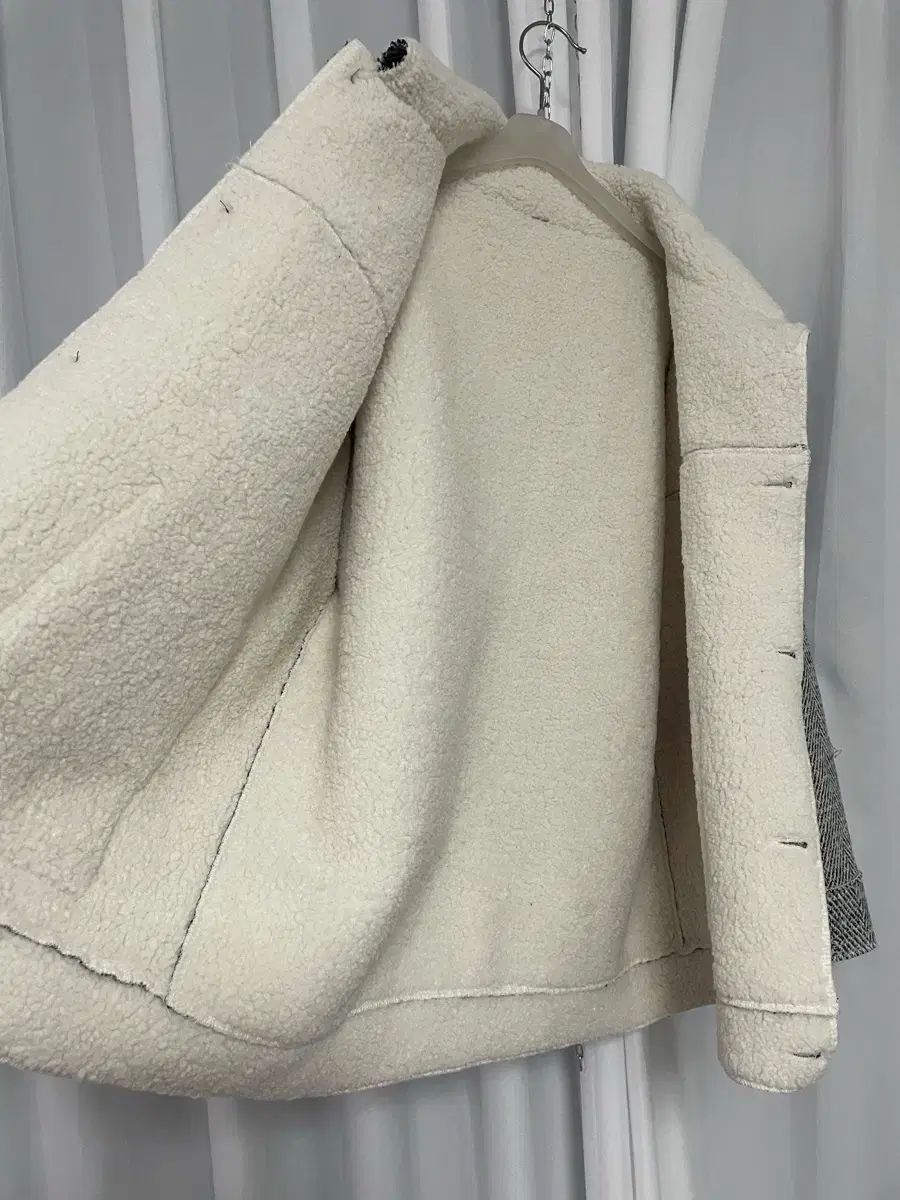 ヘリンボーン ボア オーバーサイズ ジャケット - メルカリ