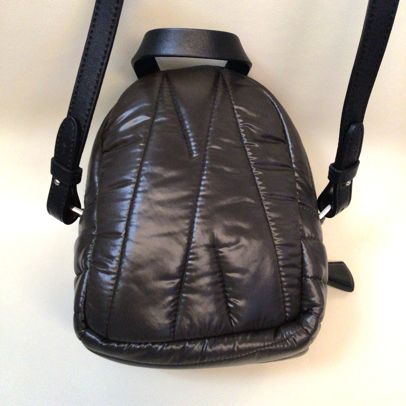 MONCLER モンクレール KILIA SMALL ショルダーバッグ クロスボディ 