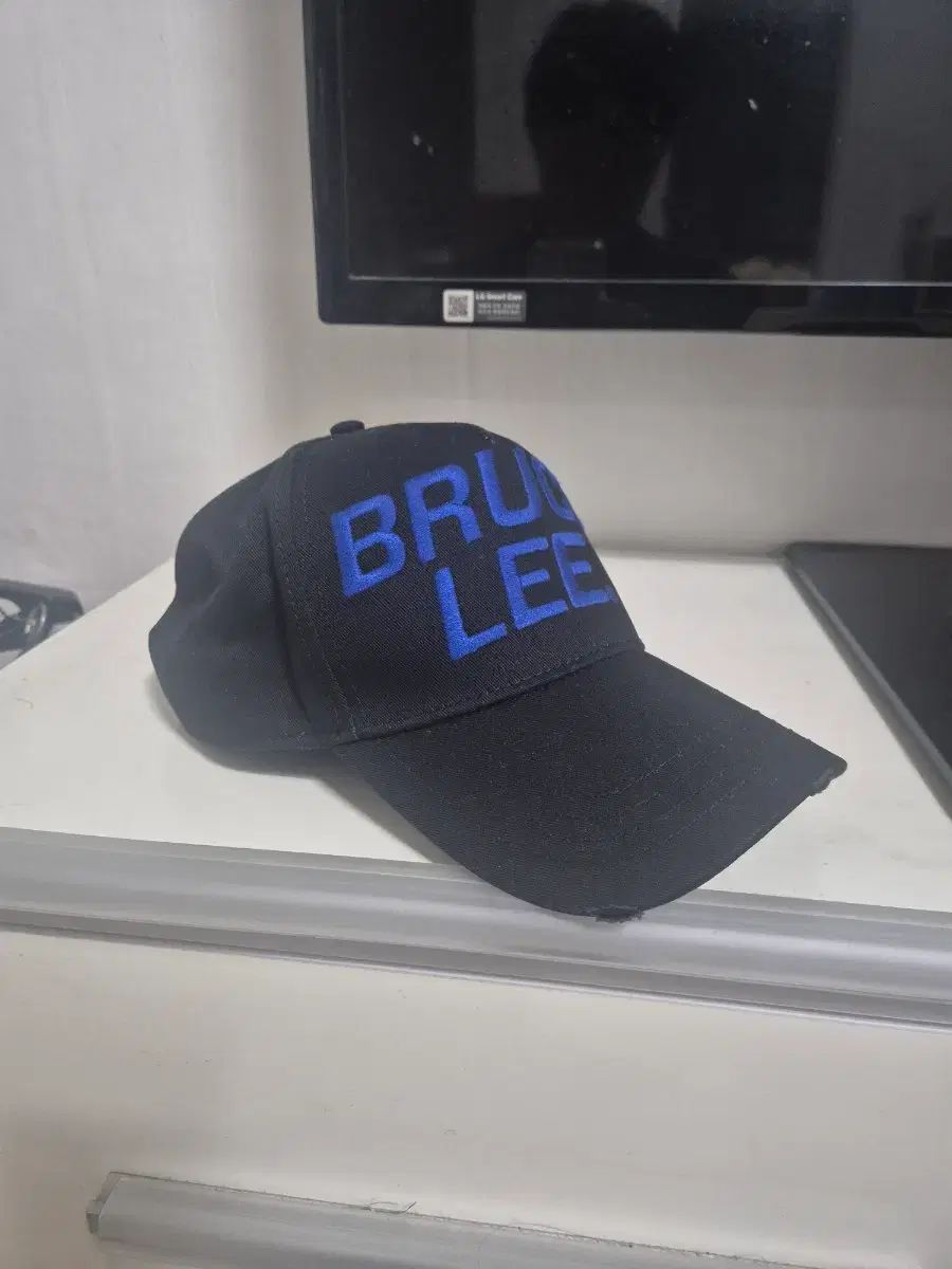 ディースクエアード2 ブルース・リー 限定モデル キャップ