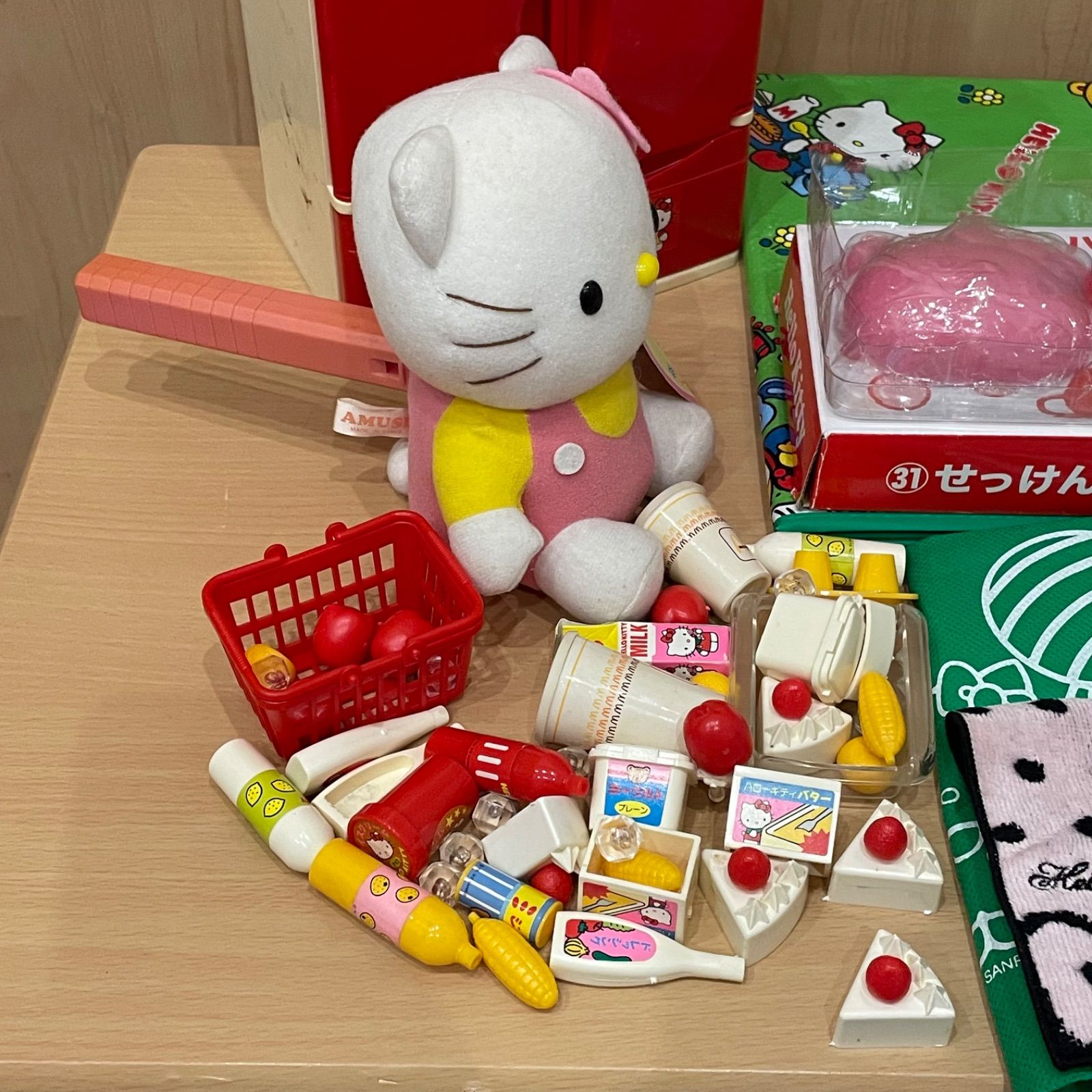 ハローキティ キティちゃん Sanrio サンリオ ぬいぐるみ グッズ キティ