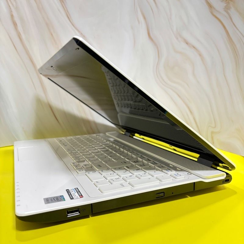 LaVie 高性能PC✨動作良好◎core i7❤️爆速SSD✨windows11ノート