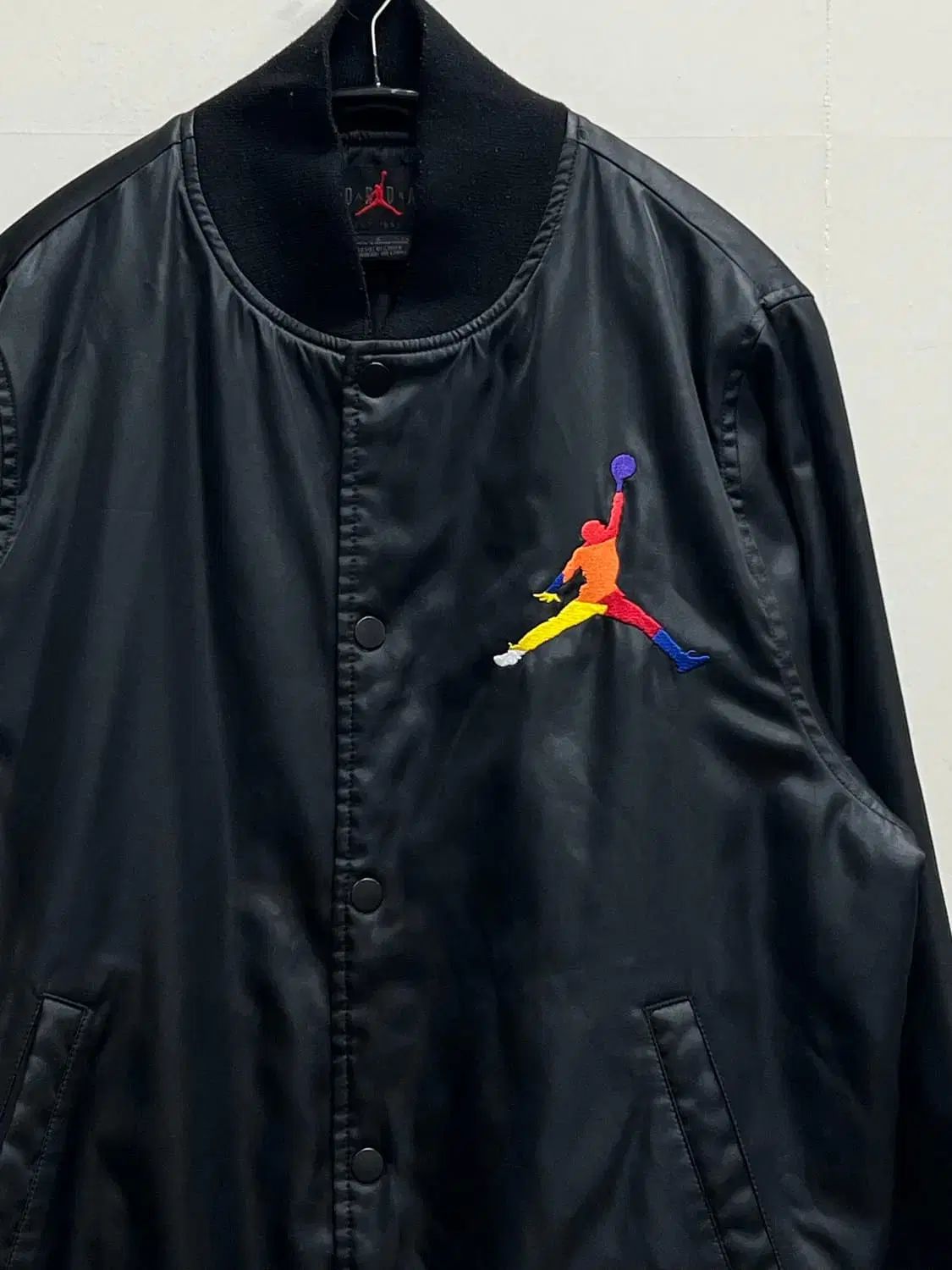 S) ナイキ ジョーダン DNA ジャンプマン サテン スタジャン ブラック