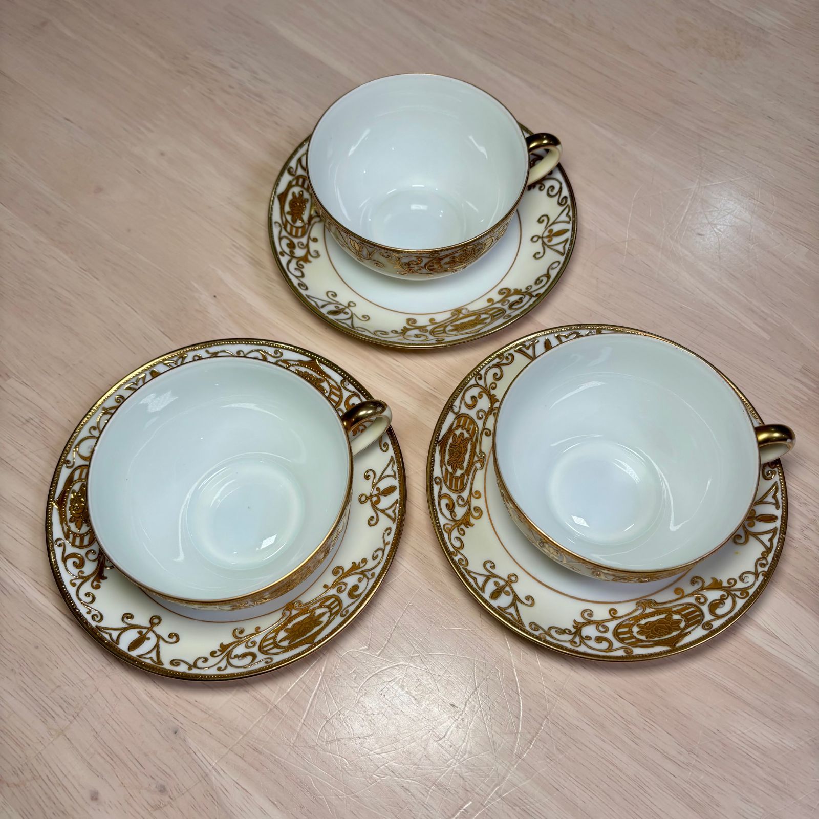 美品】オールドノリタケ 金彩 ティーカップ&ソーサー 3客セット - メルカリ