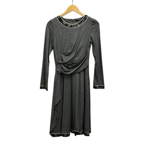 レオナール LEONARD ワンピース 長袖 ひざ丈 クルーネック ライン