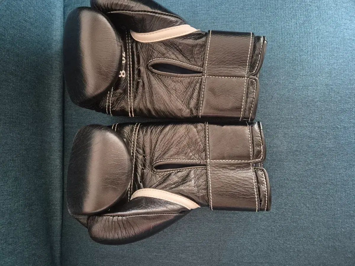 ウィニング ( Winning ) 8oz ブラック ボクシング グローブ - メルカリ