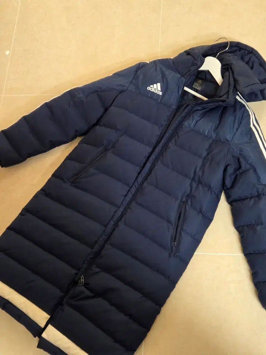 アディダス ダウンジャケット ロング丈 ネイビー S - メルカリ
