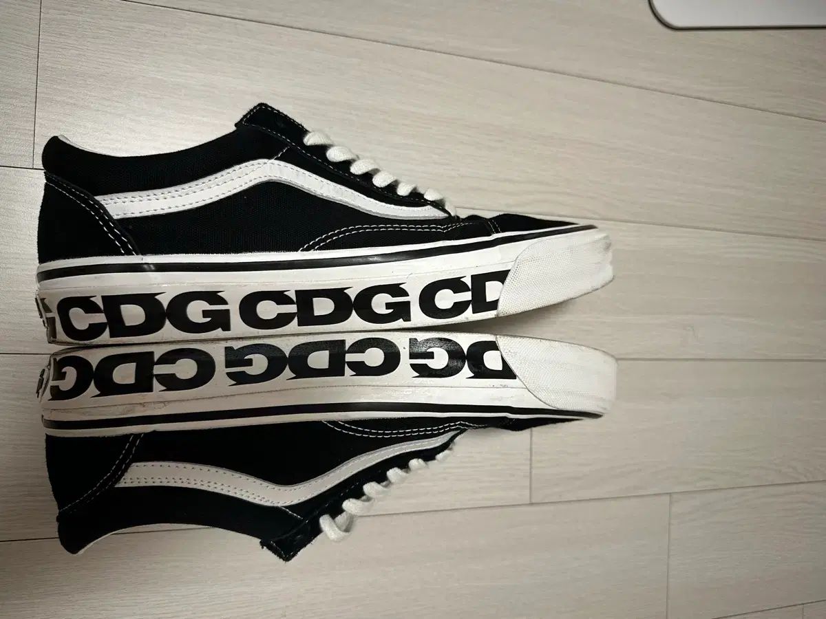 ヴァンズ COMME des GARCONS コラボ オールドスクール ブラック サイズ