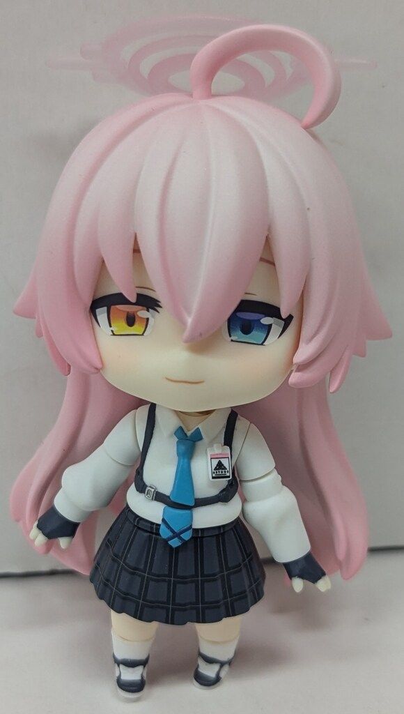 グッドスマイルカンパニー ねんどろいど 小鳥遊ホシノ 2461 - メルカリ