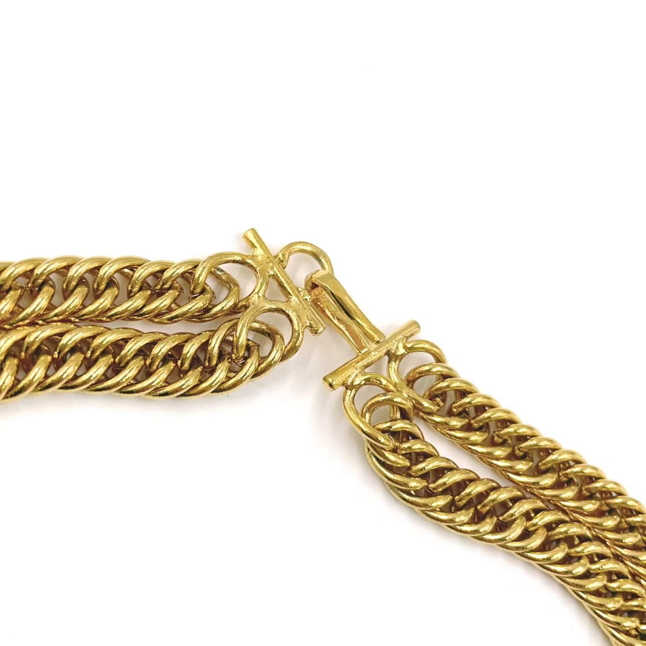 CHANEL メダリオン ココマーク GP ゴールド 2連チョーカー - メルカリ