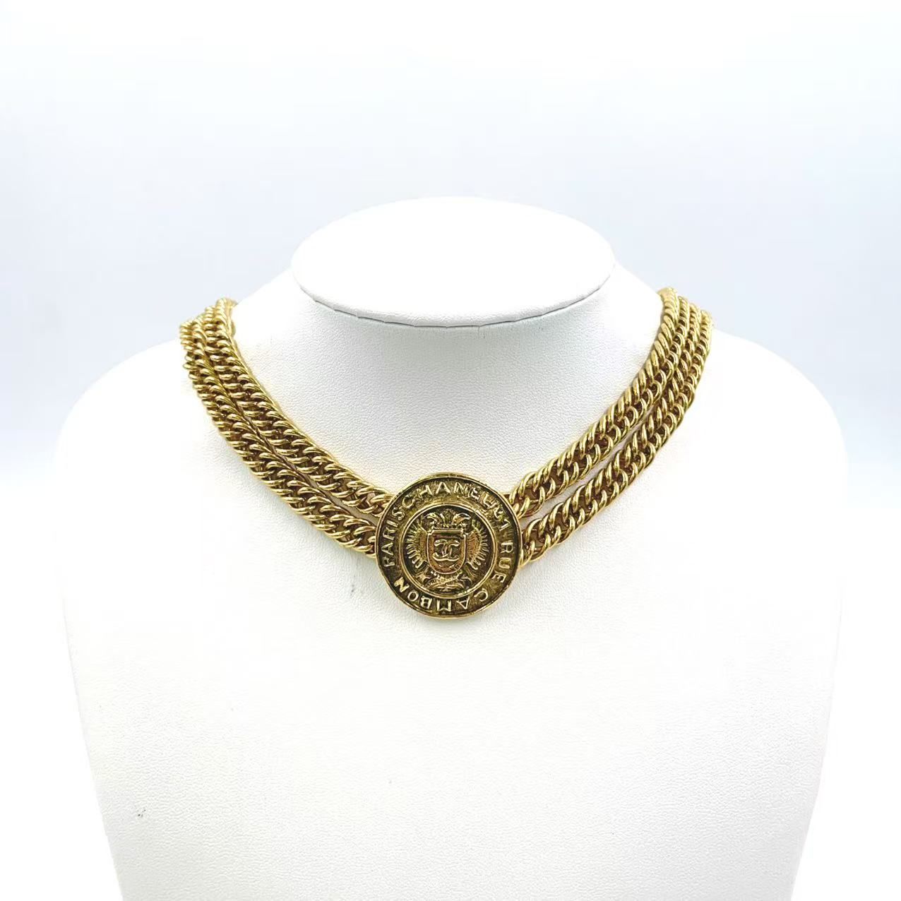CHANEL メダリオン ココマーク GP ゴールド 2連チョーカー - メルカリ