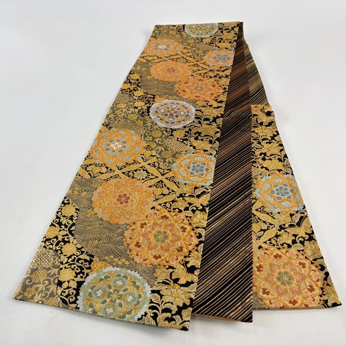 美品】 袋帯 秀品 華文 花唐草 金糸 箔 金色 六通 正絹 【中古