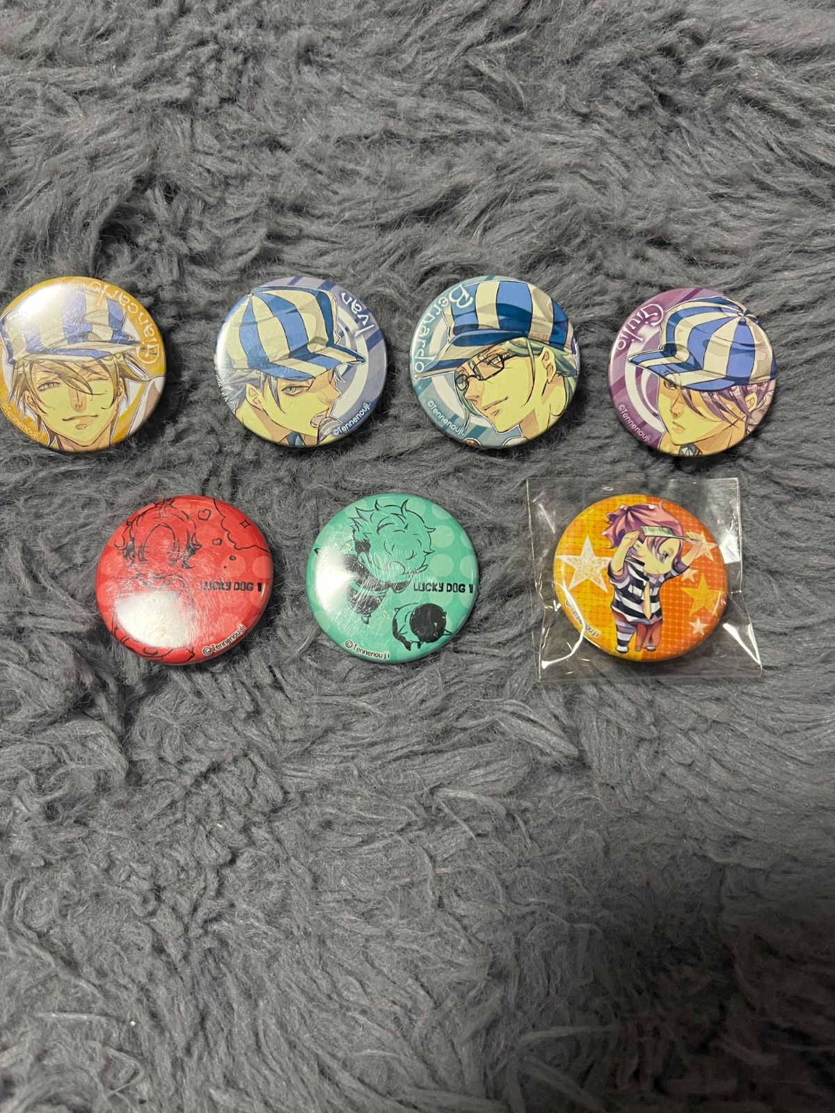 ラッキードッグ1 缶バッジ 7個セット - メルカリ