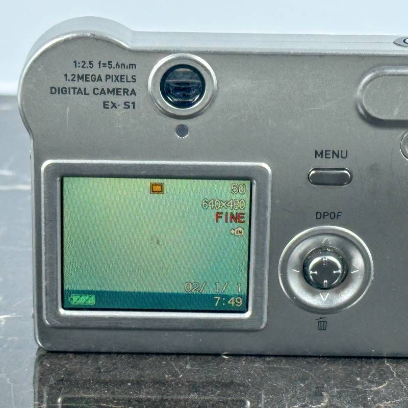 CASIO EXILIM EX-S1 シルバー コンパクトデジタルカメラ 124万画素 CCD