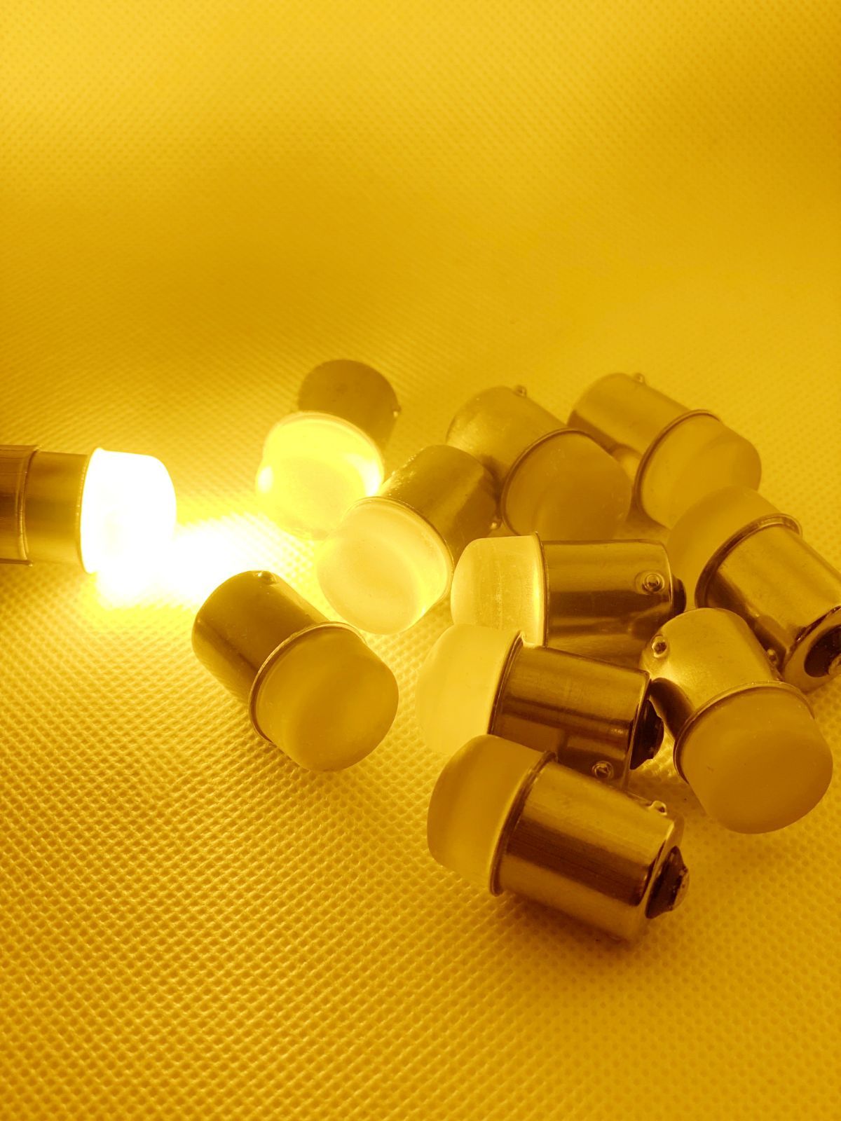 セール 爆光 デコトラ屋 正規品 高輝度 24V専用 BA15S S25 LEDバルブ 特殊レンズ搭載 シングル 平行ピン サイドマーカー バスマーカー ナマズ デコトラ レトロ 大型車 トラック 40個SET Bタイプ