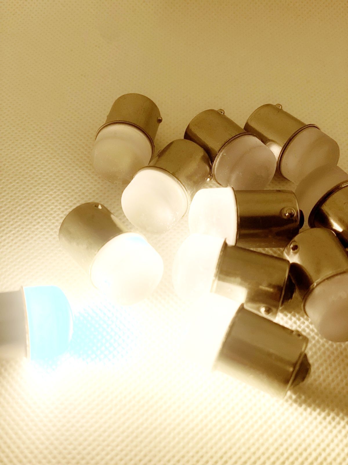 セール 爆光 デコトラ屋 正規品 高輝度 24V専用 BA15S S25 LEDバルブ 特殊レンズ搭載 シングル 平行ピン サイドマーカー バスマーカー ナマズ デコトラ レトロ 大型車 トラック 50個SET Bタイプ