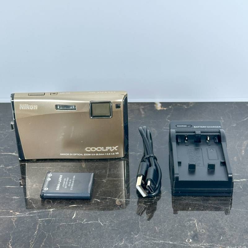 極美 Y2K Nikon COOLPIX S60 ゴールド レトロ ニコン 極美 Y2K Nikon COOLPIX S60 ゴールド レトロ ニコン