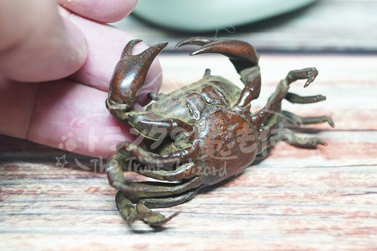 人気商品◇茶道具 蟹 純銅製 置物 民芸品 細密彫刻 車内置物