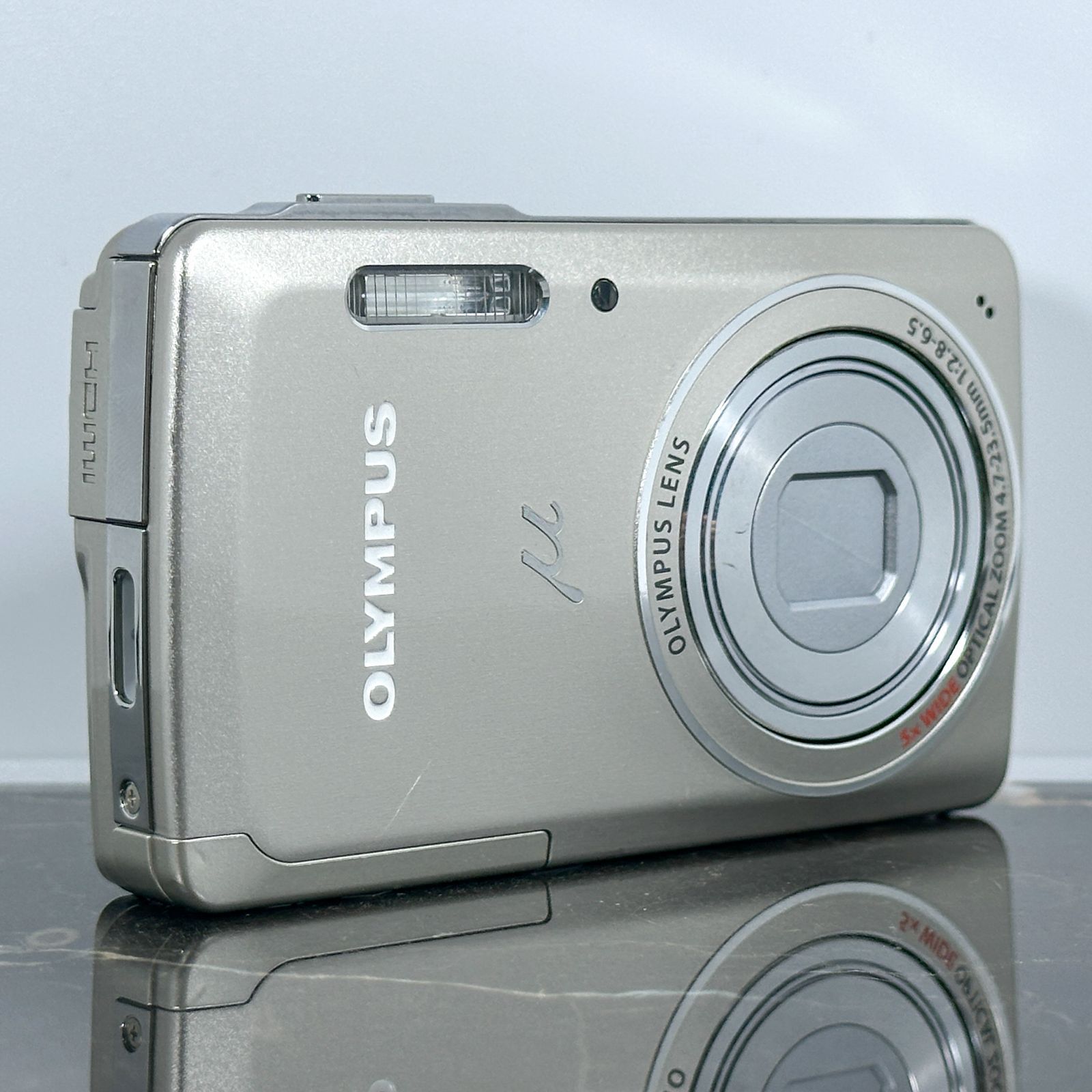 OLYMPUS μ-5010 シルバー 動作確認済み Amazon | OLYMPUS デジタルカメラ μ-5010 チタニウムシルバー (広角