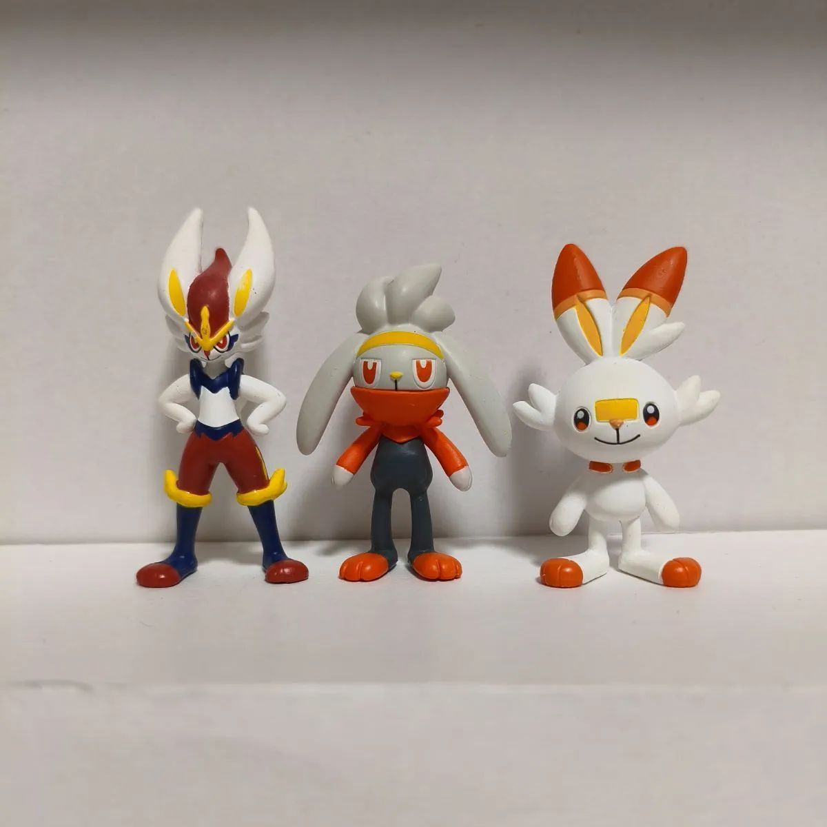 現品】3体 ヒバニー ラビフット エースバーン モンコレ フィギュア