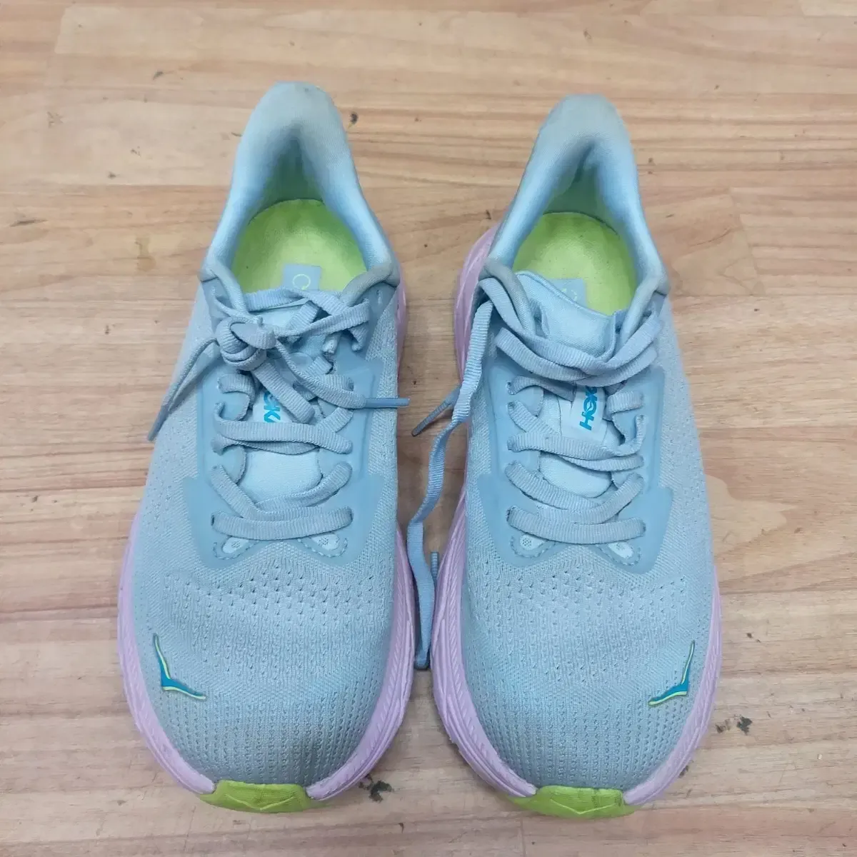 2026年最新】HOKA ARAHI 7の人気アイテム - メルカリ