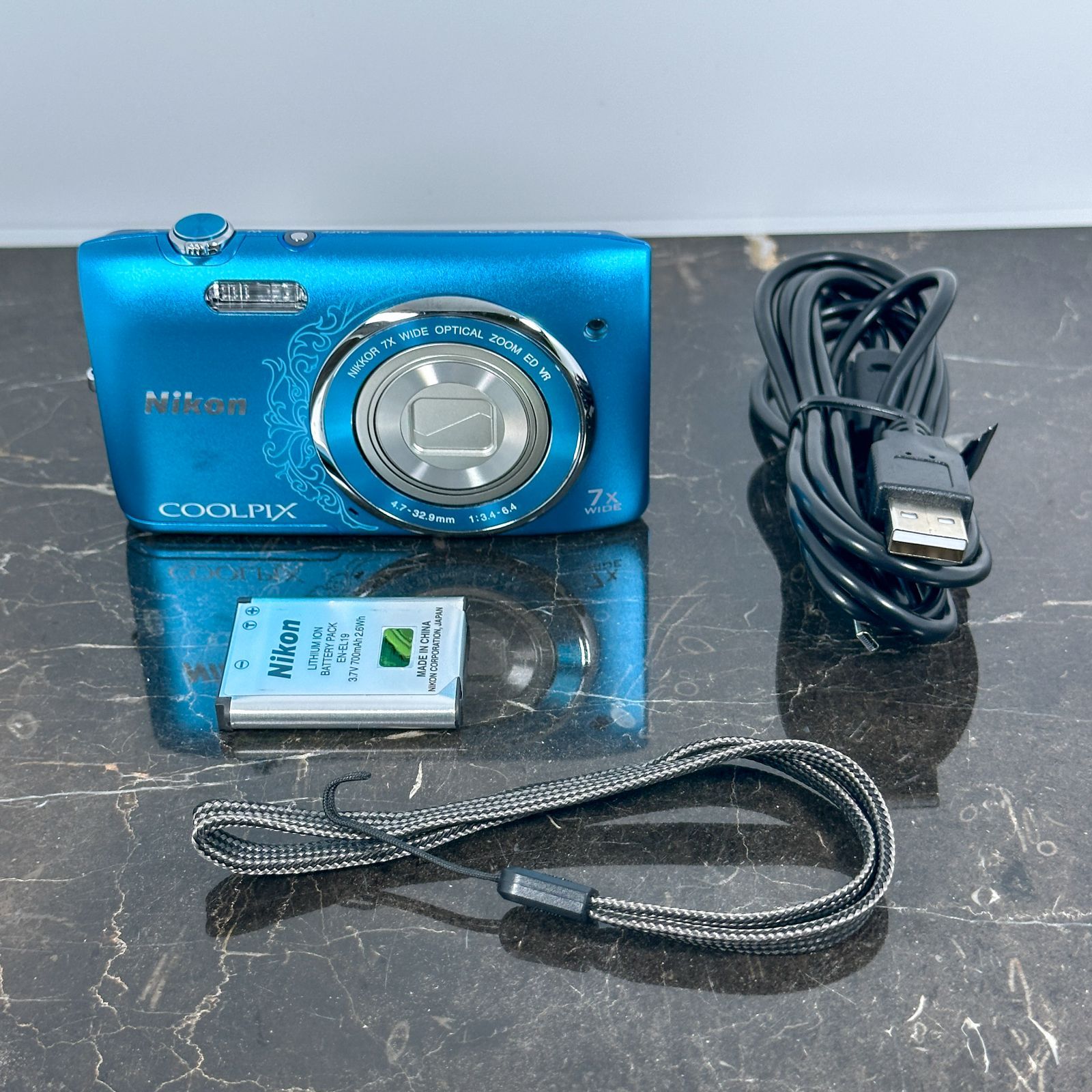 ◯【美品】Nikon COOLPIX S3500 オリエンタルブルー コンパクト 