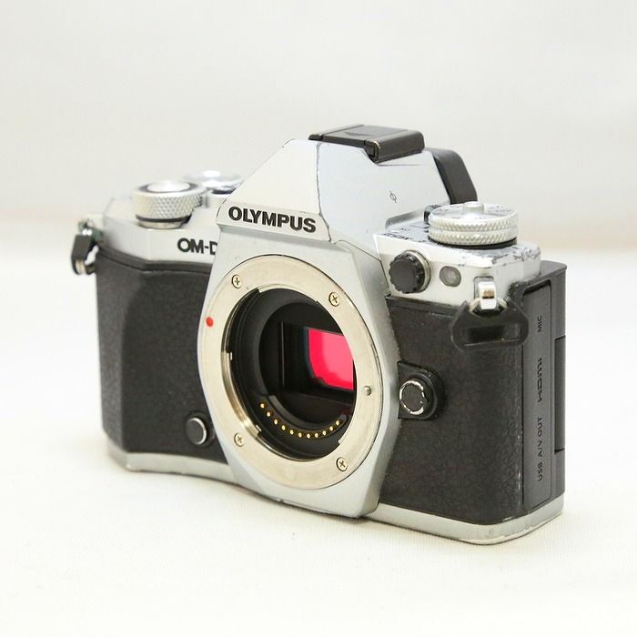 中古】(オリンパス) OLYMPUS OM-D E-M5 MARK2 ボデイ シルバー - メルカリ
