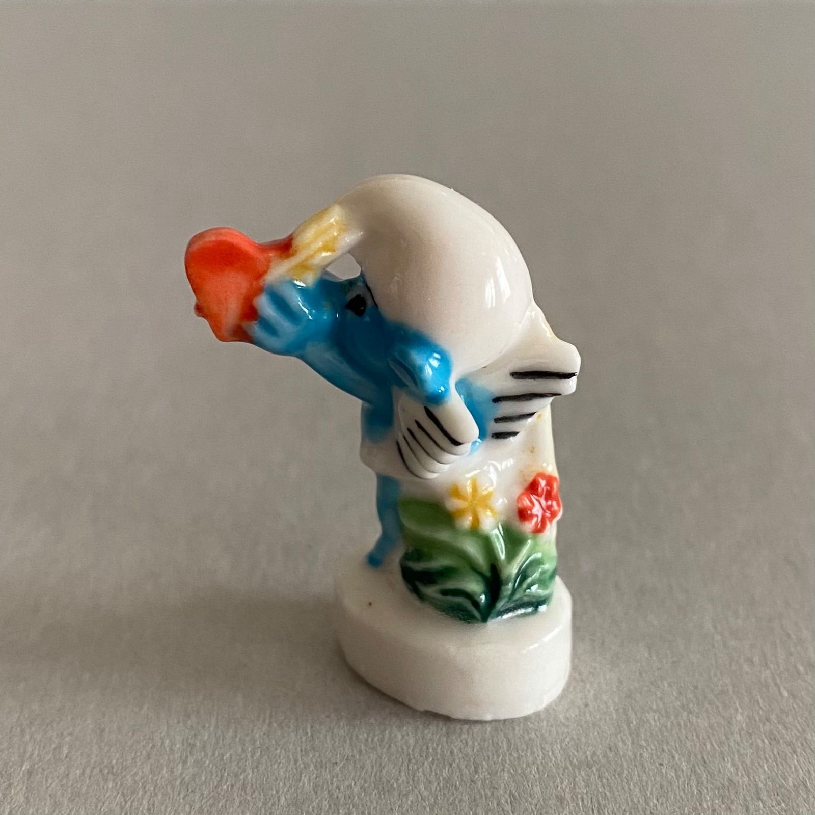 キューピッドのスマーフのフェーブ／フランス雑貨／陶器ミニチュア