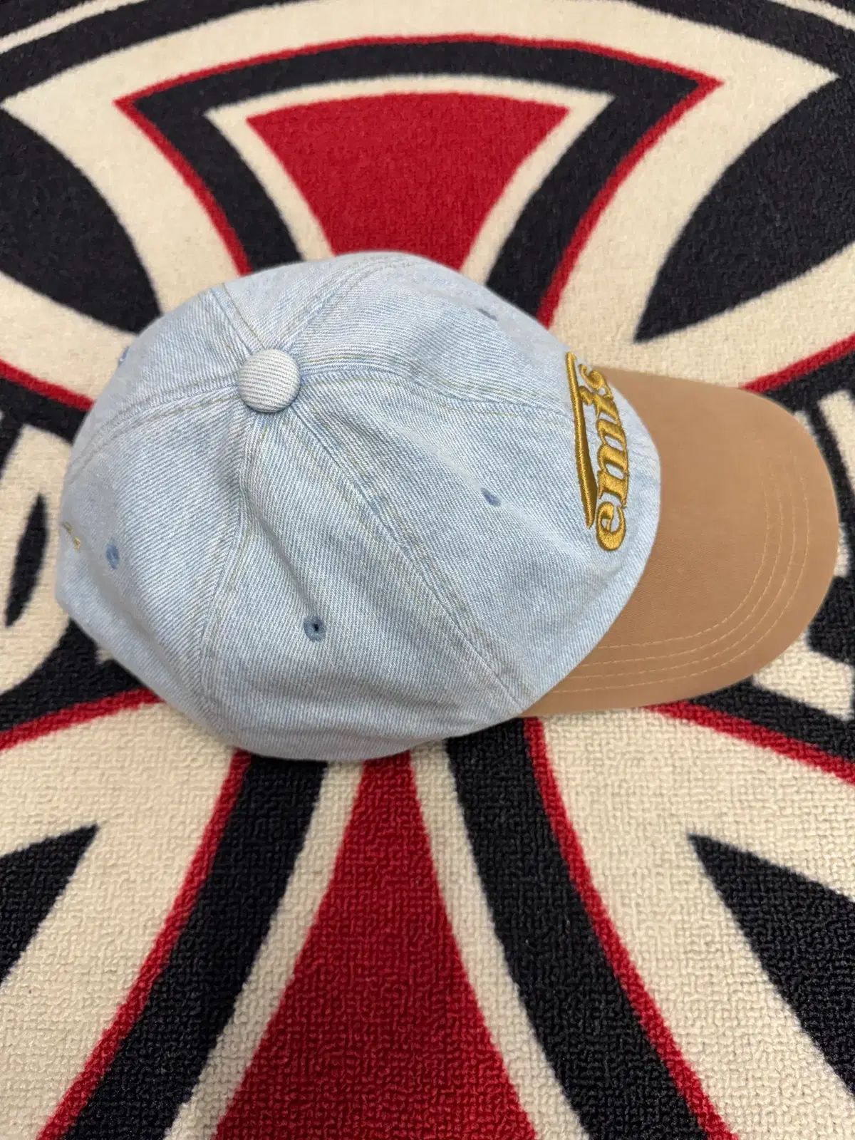 EMIS ウォッシュド デニム ベースボールキャップ ライト ウォッシュ デニム イェロー