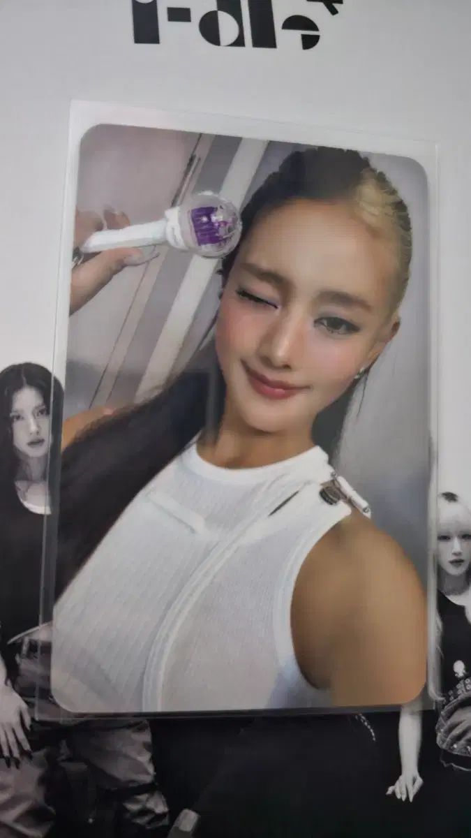 G)I-DLE ミンニ(MINNIE) ウール(MONO) 公開放送 サノク トレカ 出品