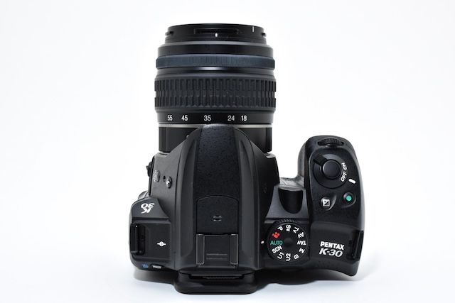 良品＞ PENTAX デジタル一眼レフカメラ K-30 レンズキット [DAL18-55mm