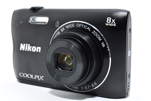 並品＞ Nikon デジタルカメラ COOLPIX A300 光学8倍ズーム 2005万画素