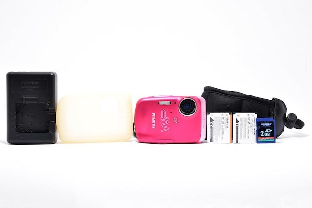 良品＞ FUJIFILM デジタルカメラ FinePix(ファインピックス) Z33WP