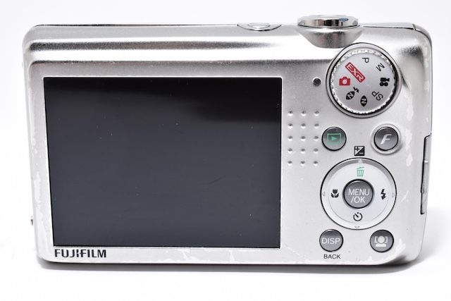並品＞ FUJIFILM FinePix (ファインピックス) F70 EXR シルバー