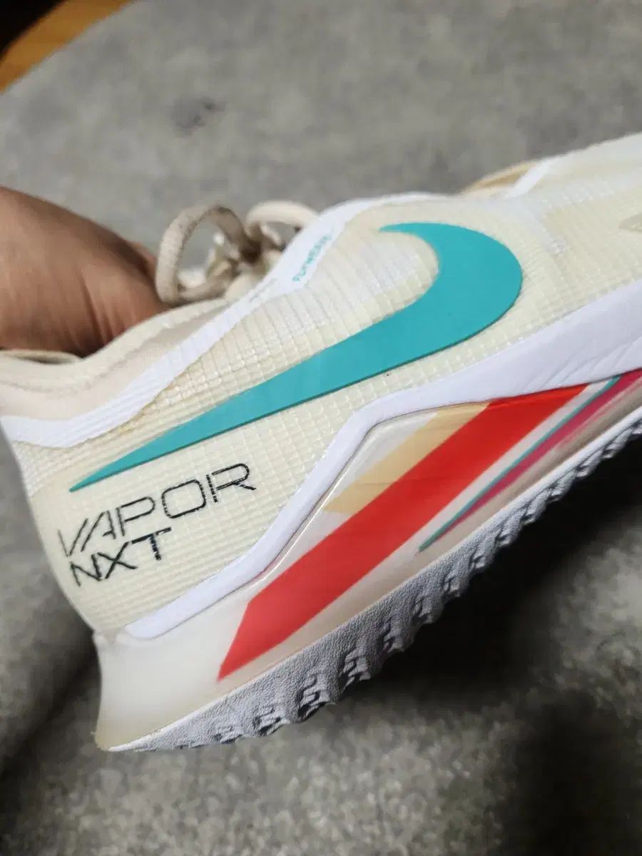 NIKE (ナイキ) Vapor (ヴェイパー) NXT 白 (ホワイト) テニスシューズ