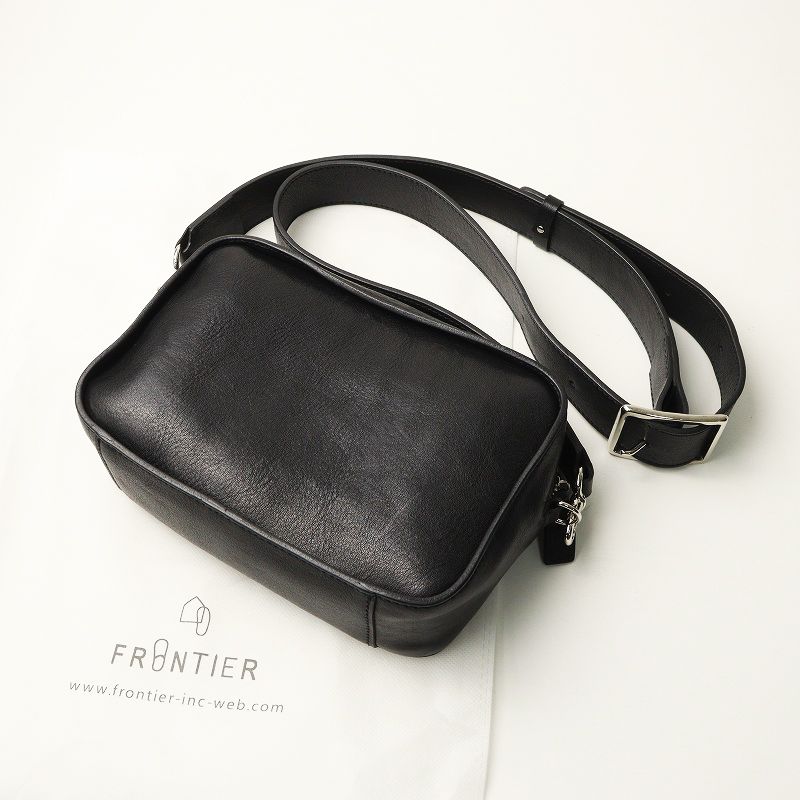 美品 SHOJIFUJITA ショウジフジタ OUTIL 4 ボックス型レザーショルダー 