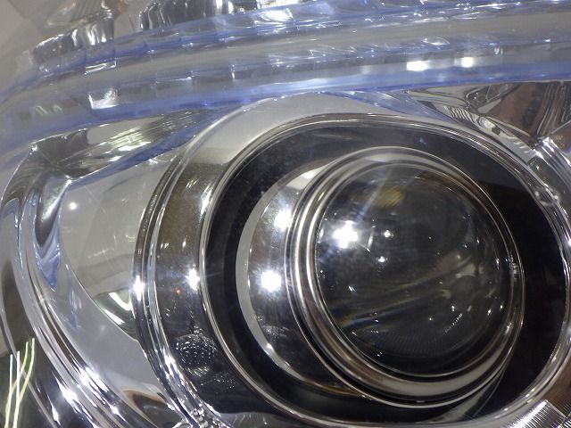 車 エルグランド 左 ブルー ヘッドライト HID KOITO 100-24852