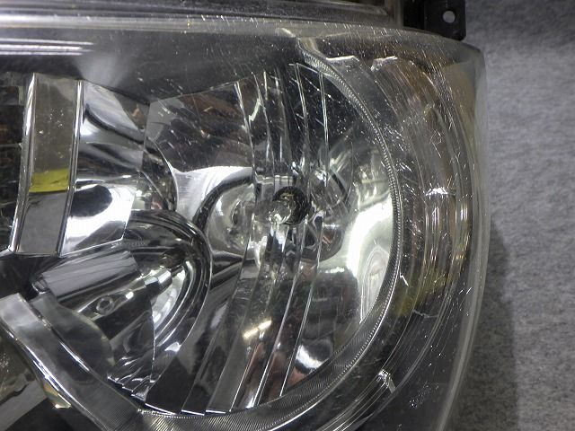 70系 ヴォクシー ヘッドライト 左右 HID ZRR70/75 前期 28-203 V8