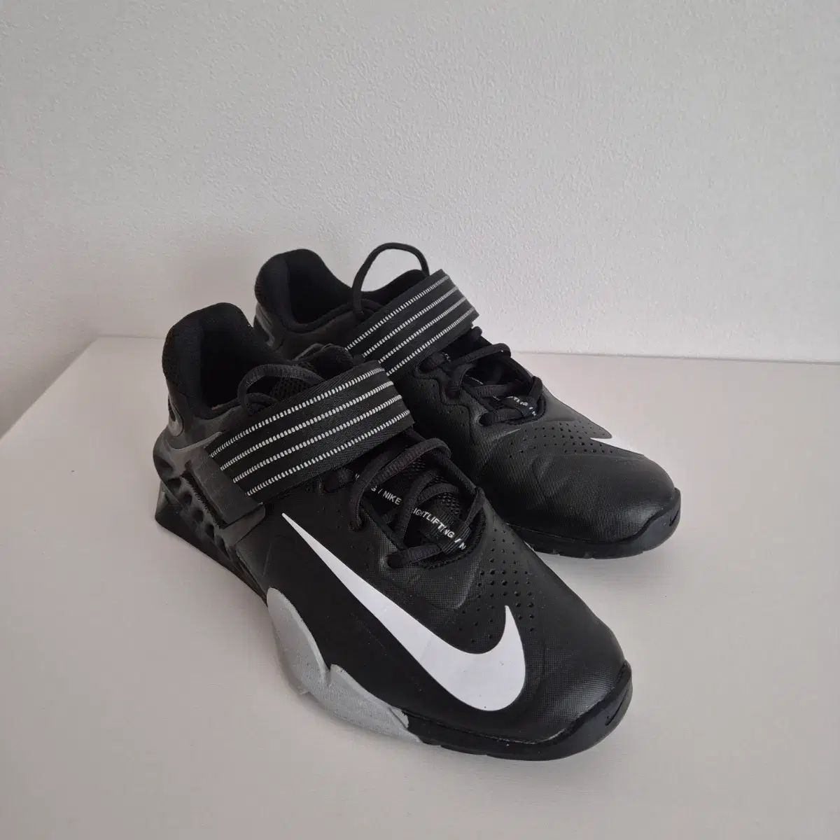 ナイキ ウエイトリフティング・シューズ サバレオ M8 5 265 - メルカリ