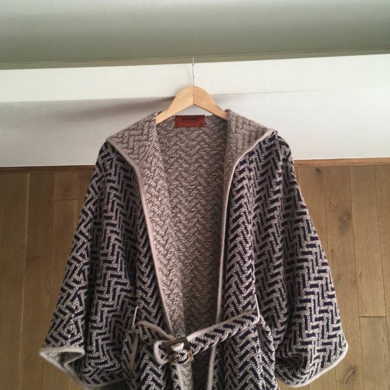 美品 MISSONIミッソーニ ポンチョ ニット コート42 - メルカリ
