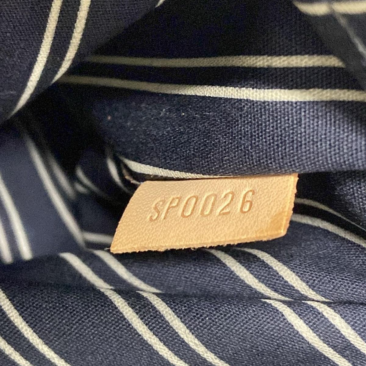 LOUIS VUITTON(ルイヴィトン) ショルダーバッグ アンティグア カバMM