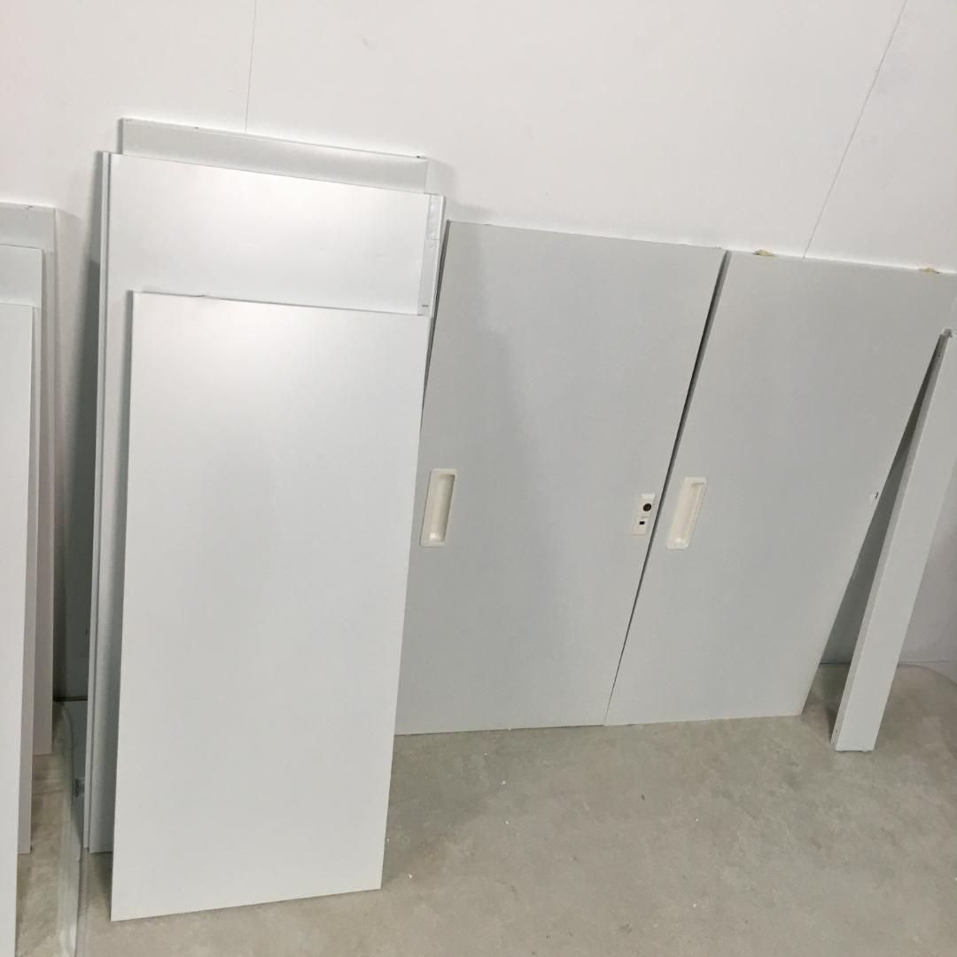 訳あり部品 スチール書庫 書類保管庫 保管庫 収納 1689-200 - メルカリ