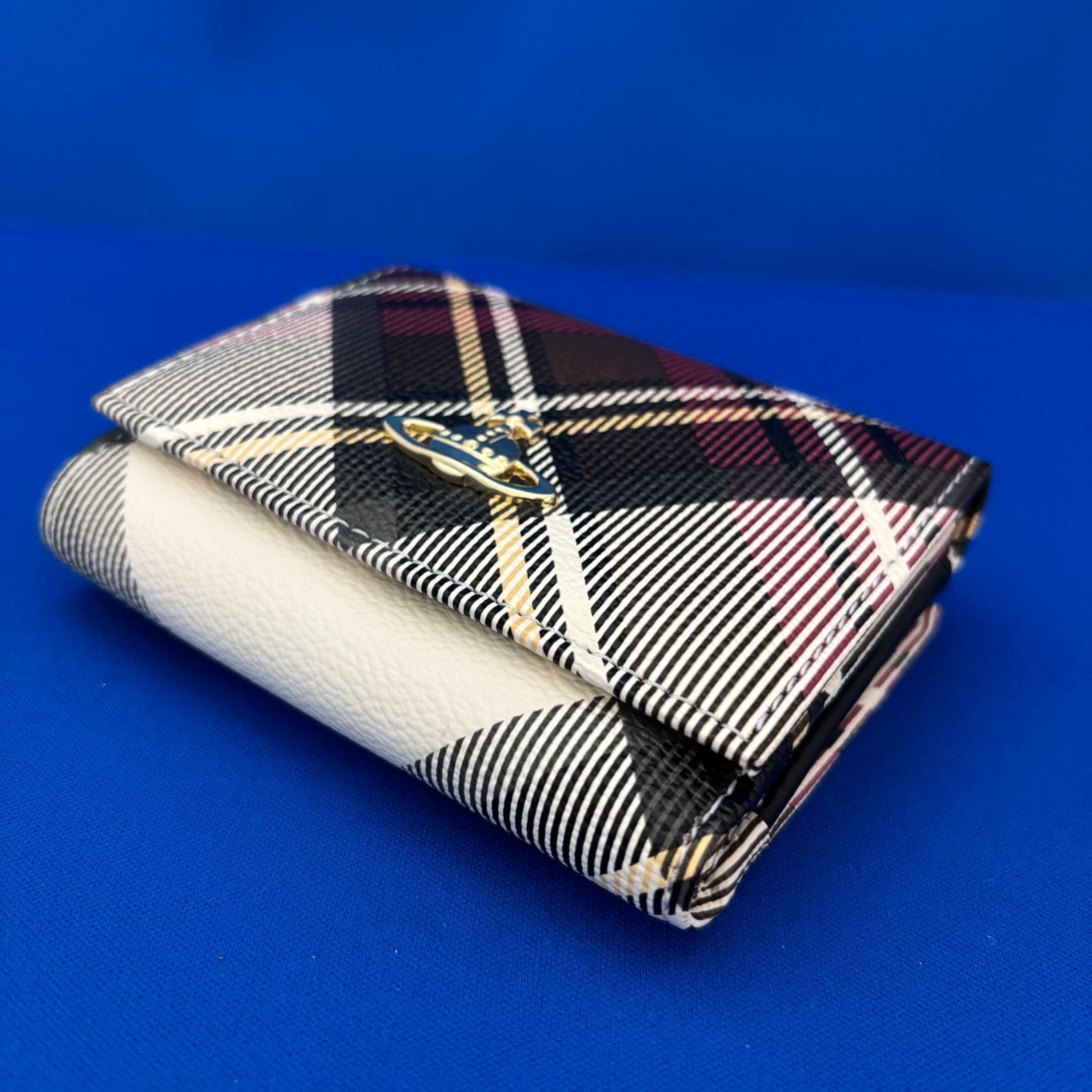 新品・正規品】ヴィヴィアンウエストウッド 三つ折財布 EXIBTION-22