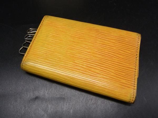 LOUIS VUITTON ルイヴィトン M63829 エピ ミュルティクレ4 4連 キー