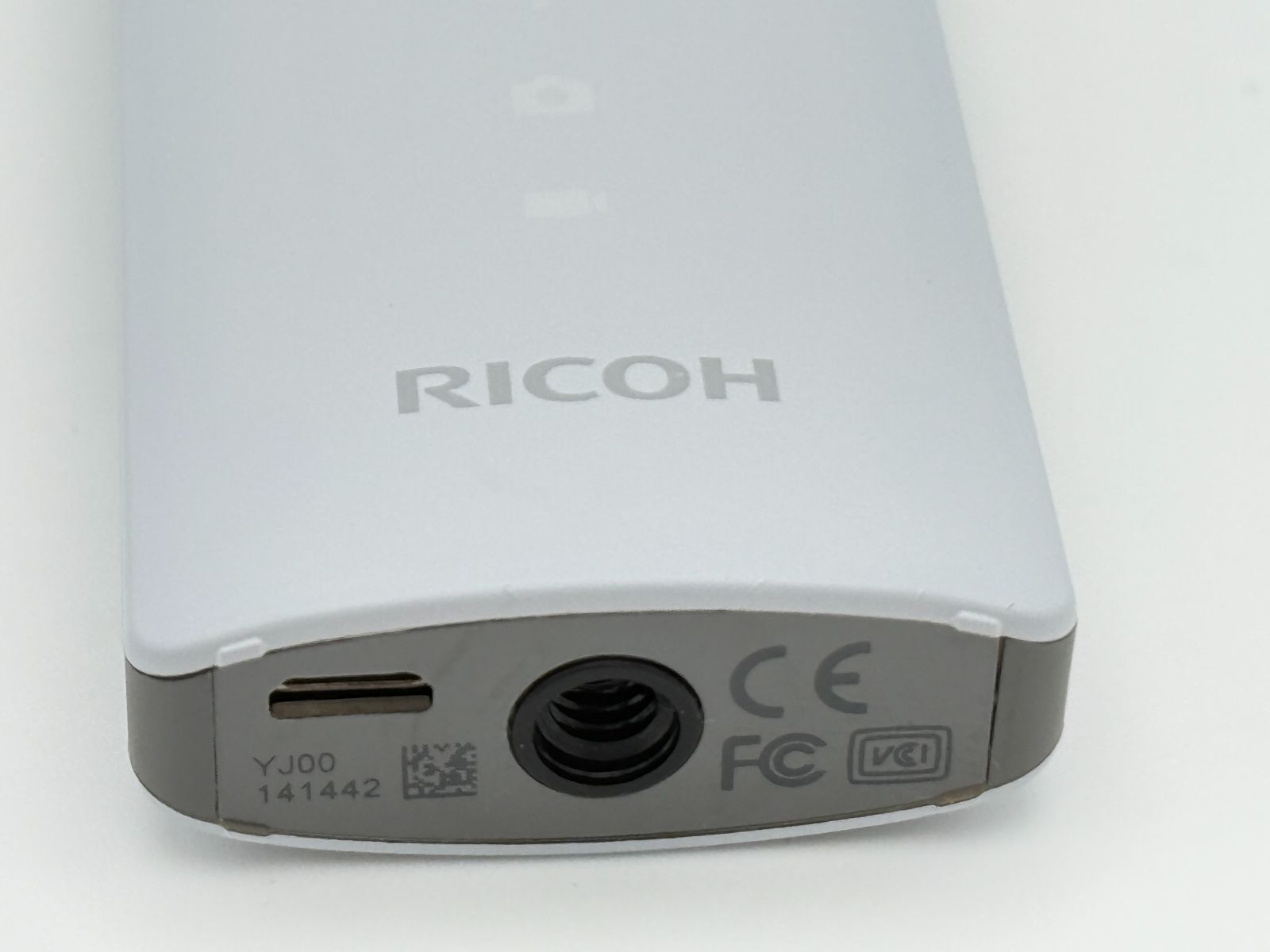 美品】RICOH THETA SC ホワイト オマケ付 リコー シータ 360度カメラ